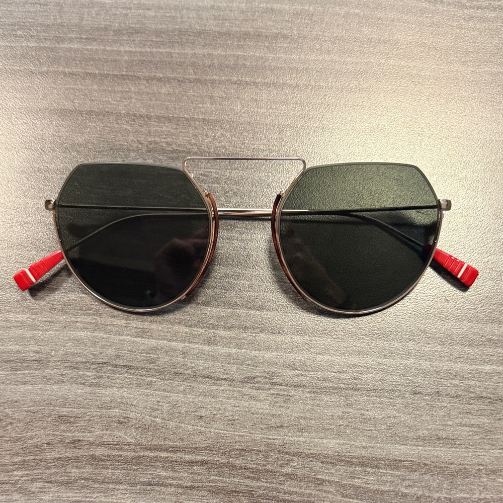 Elegant Black and Red Sunglasses
